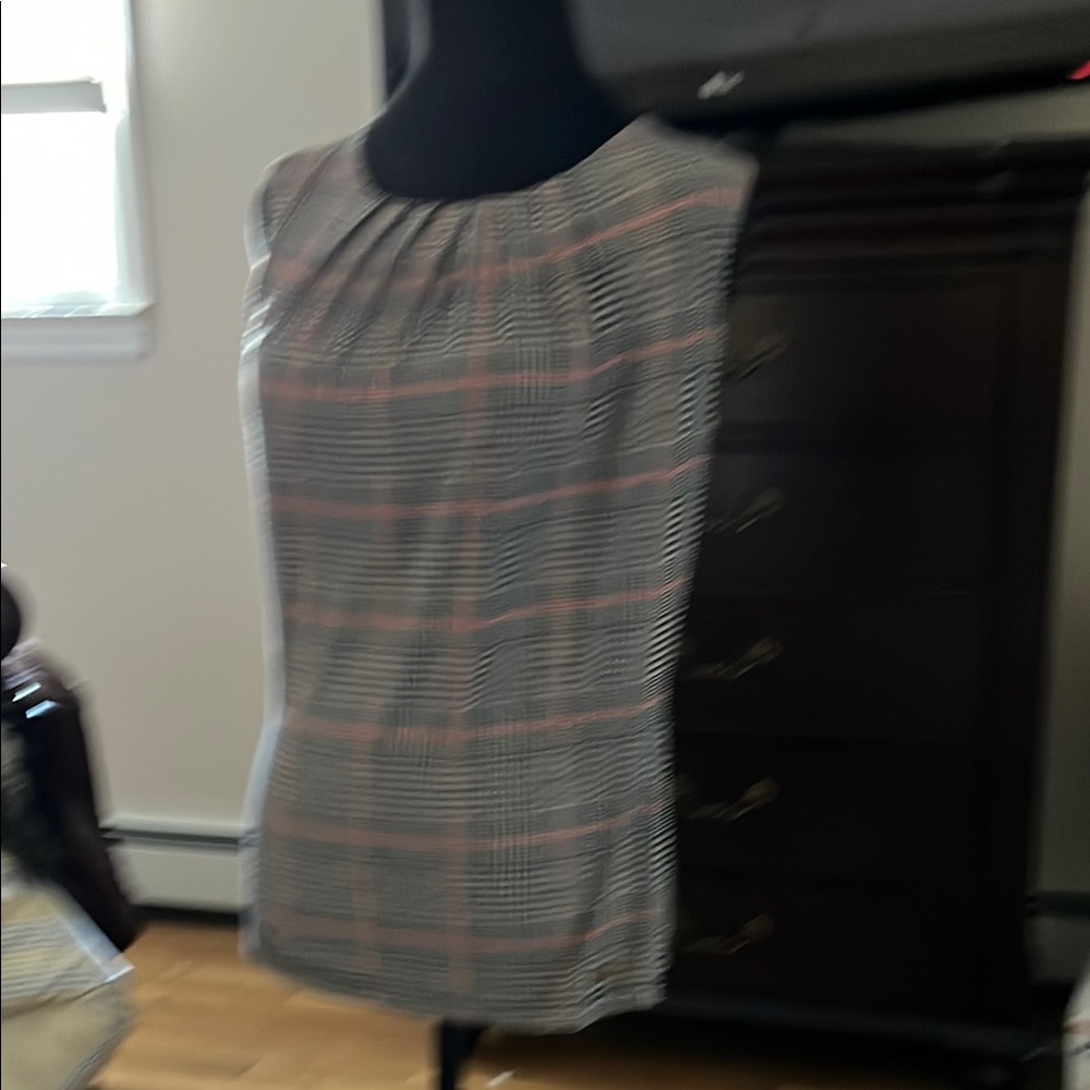 Trendy Sleeveless Plaid Top